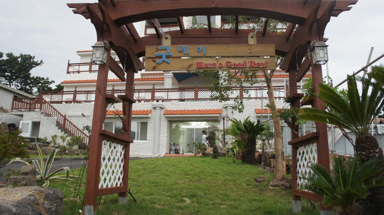 Good Day Pension Seogwipo Exterior foto