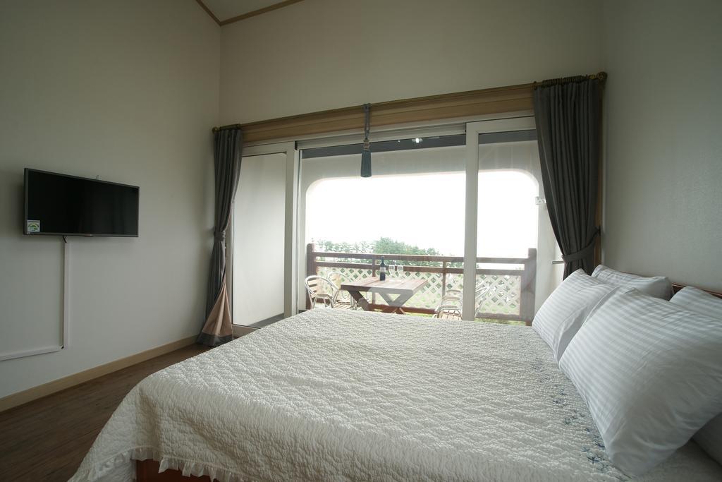 Good Day Pension Seogwipo Habitación foto